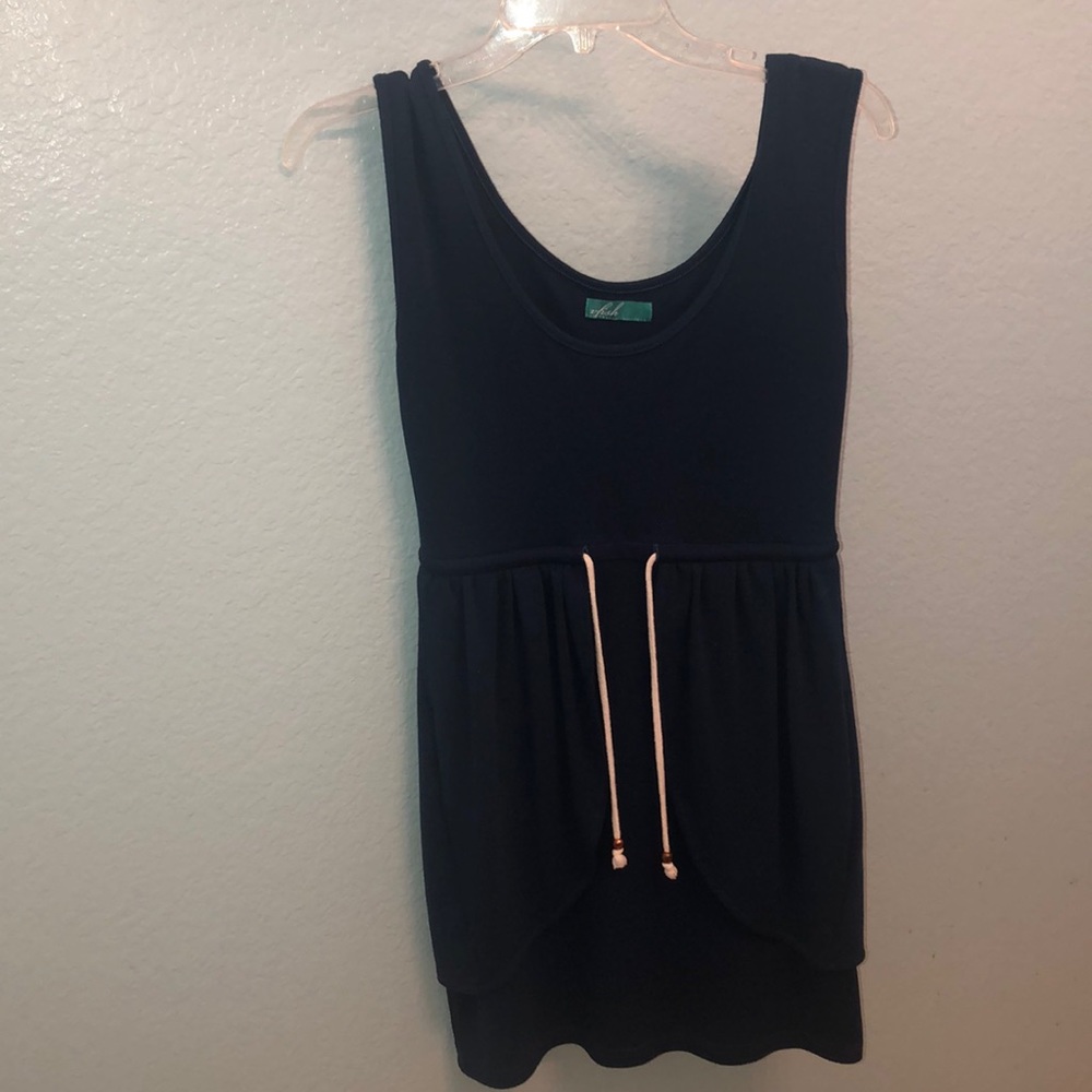 Scoop neck navy dress with pockets!